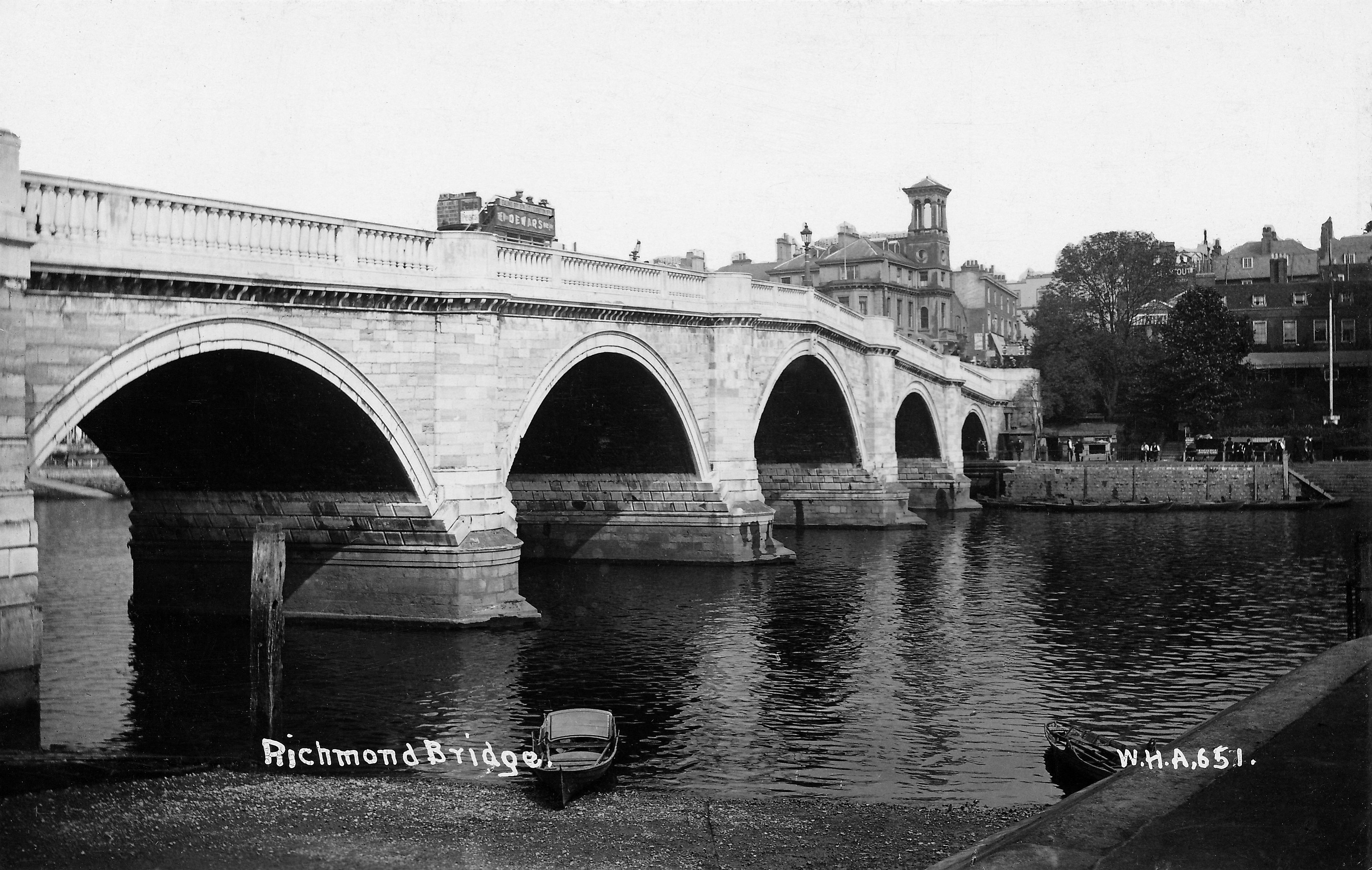 Richmond Bridge from upstream,Richmond the Thames from Twickenham bank,river view